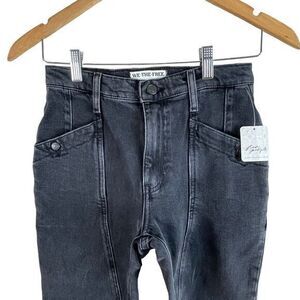 NEW Free People Beacon Mid Rise Cropped Jeans Womens 25 Black Denim Stretch $98‎